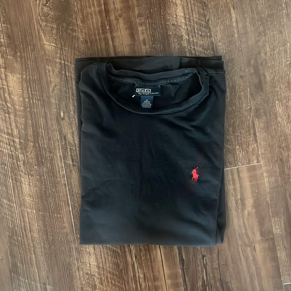🎉HP🎉 Ralph Lauren Black Tee with Red Emblem - Picture 3 of 9